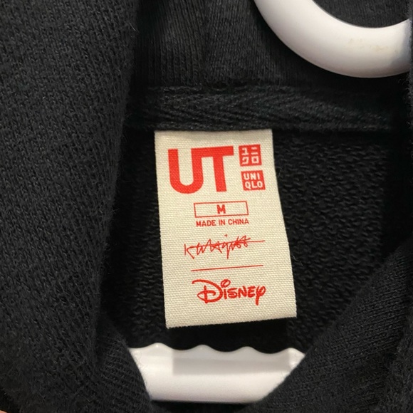 2/$25 Uniqlo Disney Black Sweater Hoodie Dress Minnie Mouse Heart Graphic - Picture 2 of 4
